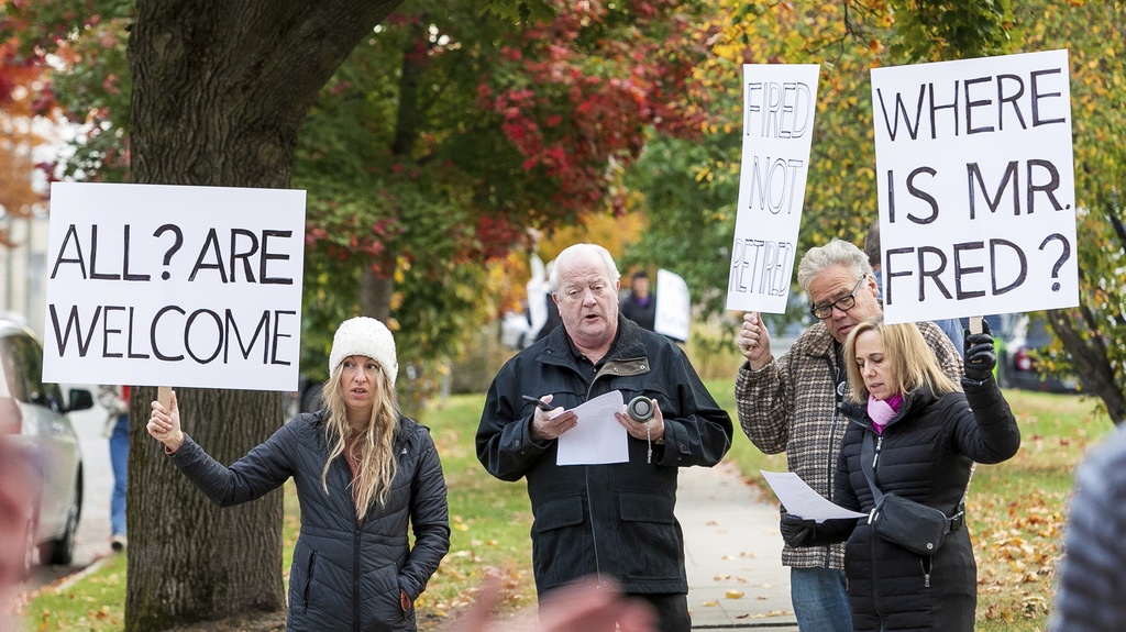 Longtime Music Director at Michigan Church Fired for Same-Sex Marriage