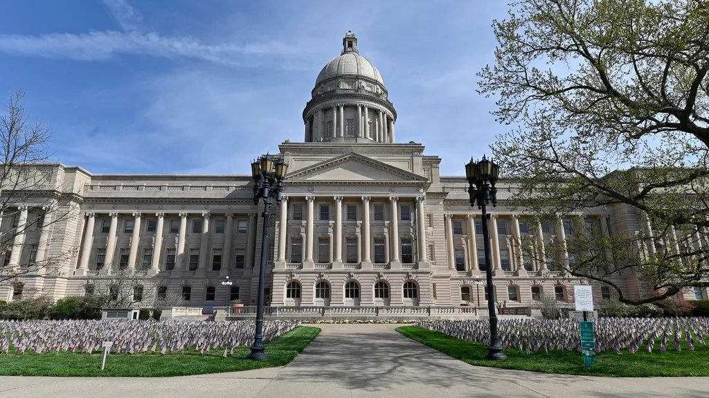 Kentucky GOP Lawmakers Vote to Protect Conversion Therapy