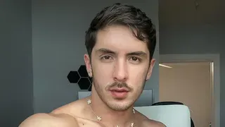 Sebastian Escobar's Workout has Fans Asking About His 'Bazongas'