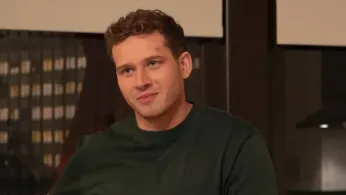Oliver Stark Celebrates Bisexual Day of Visibility with Steamy Workout Video